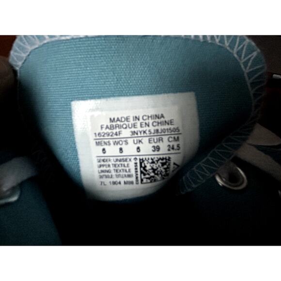 Womens Converse Chuck Taylors Size 6 Pre Owned - Picture 6 of 7